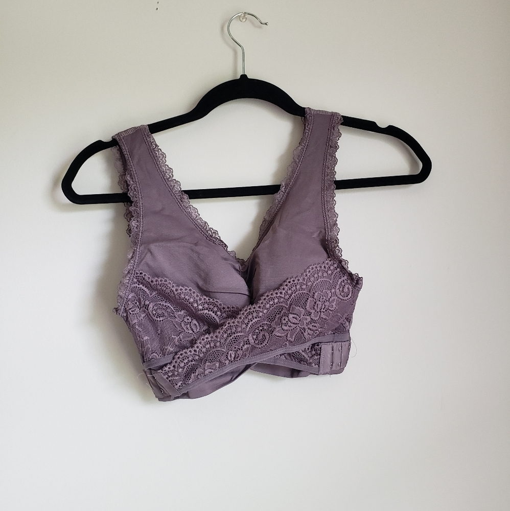 💥Dark purple lace lightweight bra size large